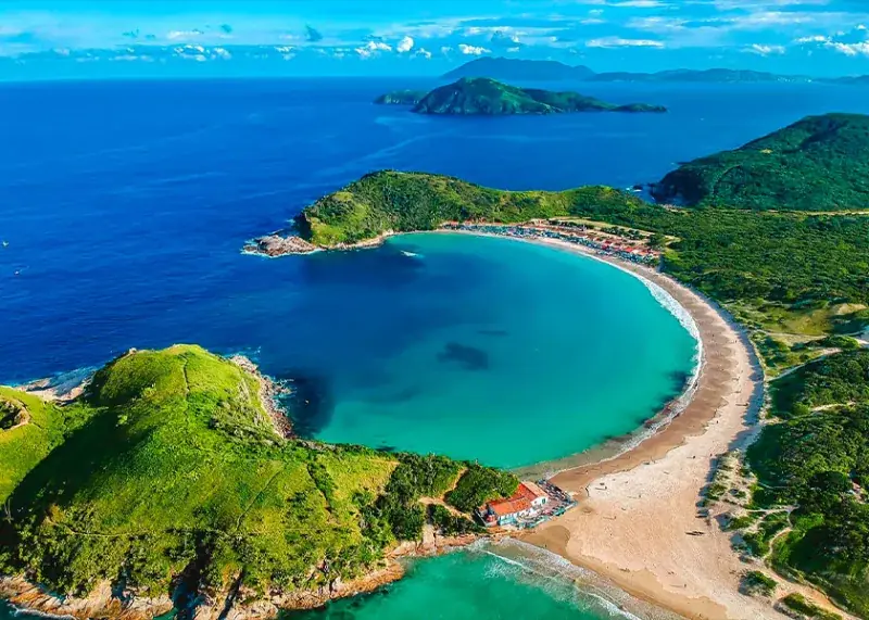 Cabo Frio shoreline with turquoise sea