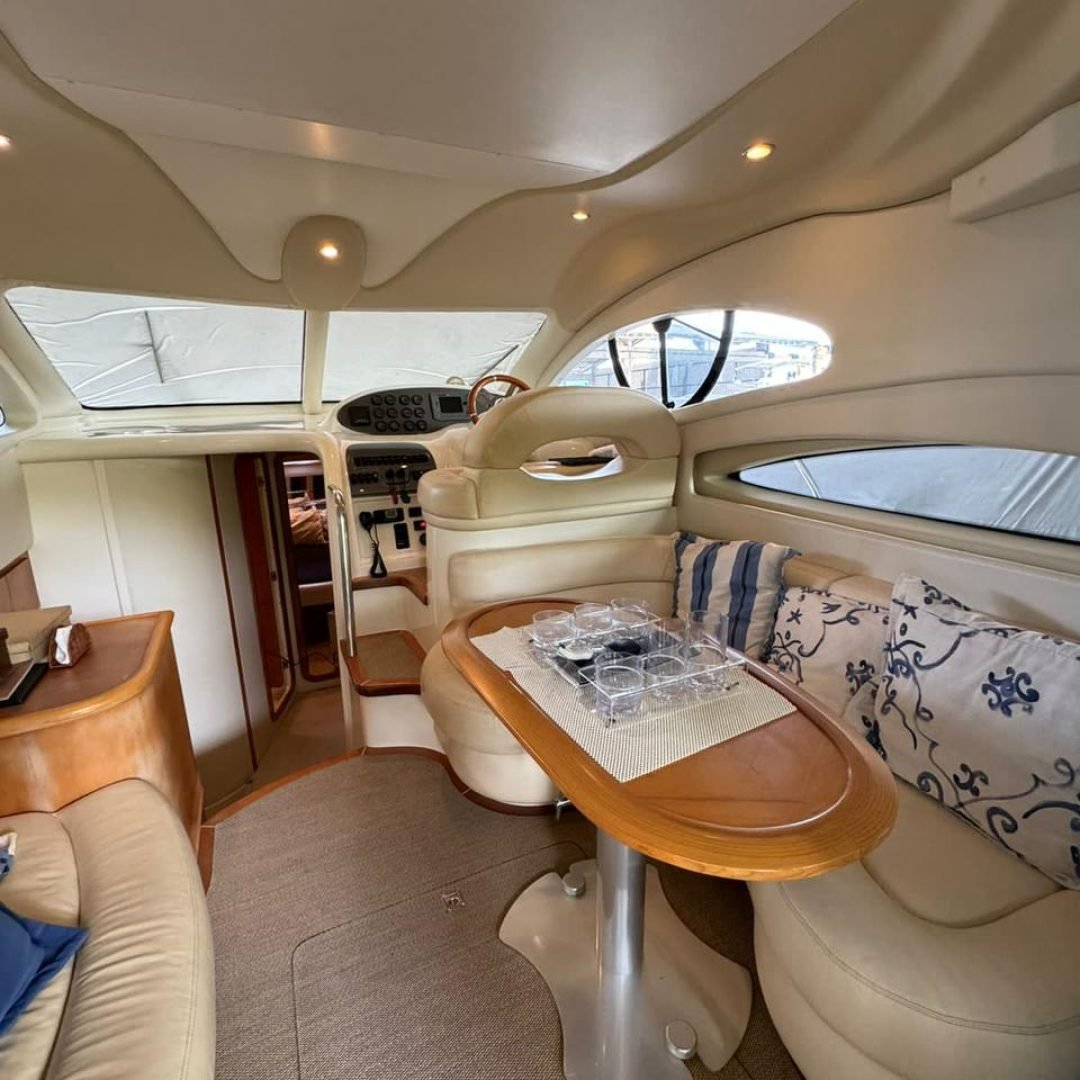 Azimut-385-7