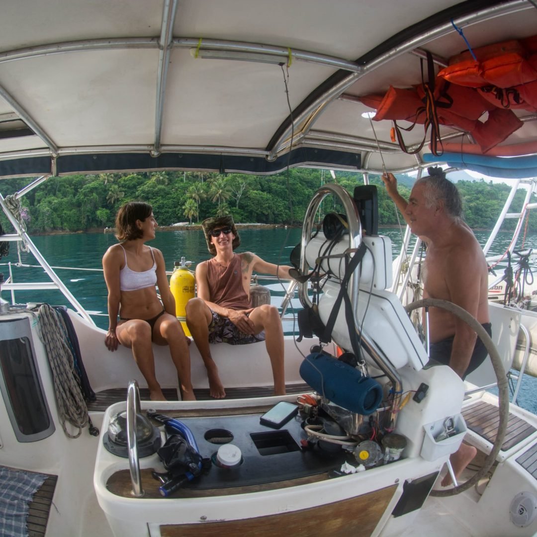Beneteau-Oceanis-370-9