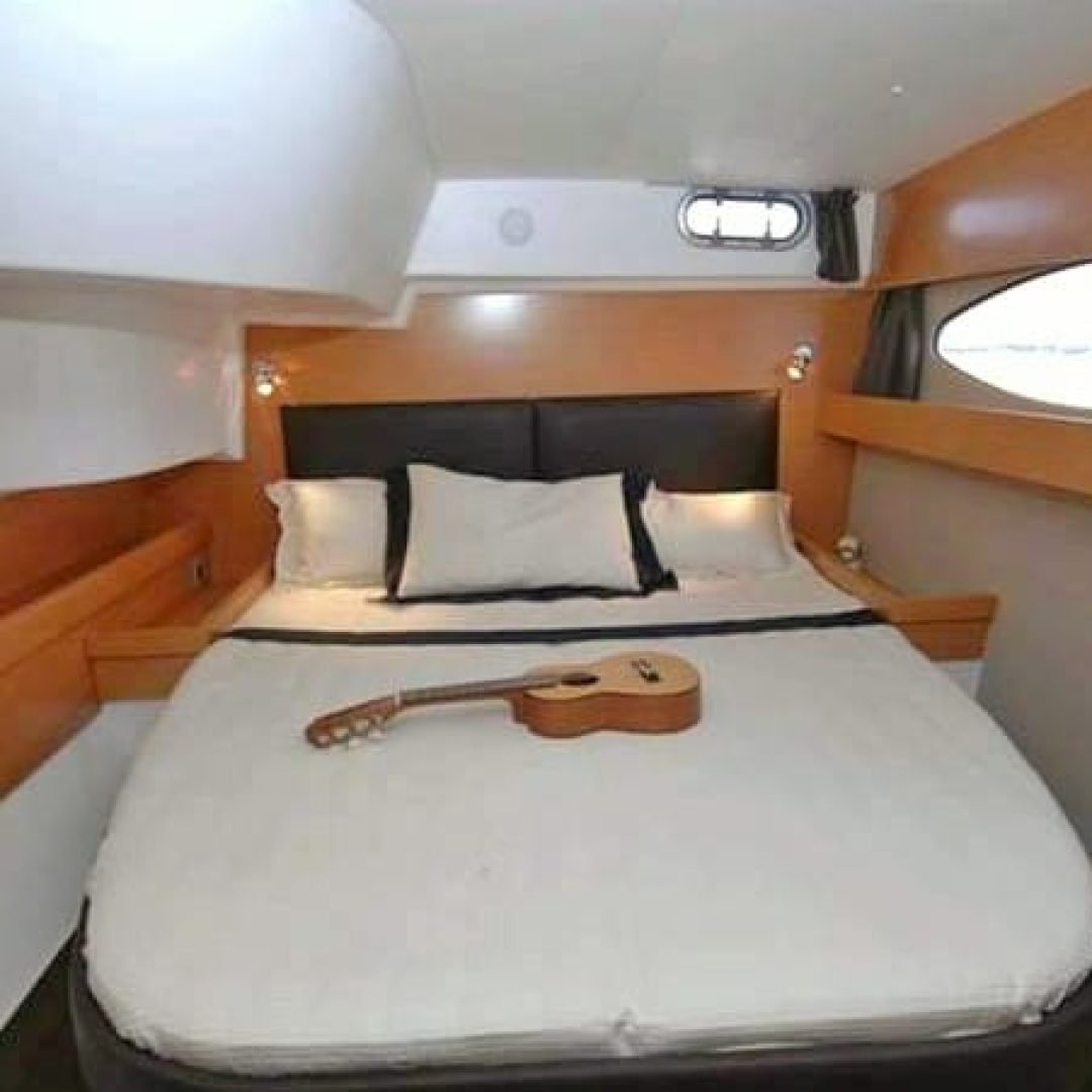 Catamara-Fountaine-Pajot-Salina-48-Evolution-Allegro-Charter-6-1