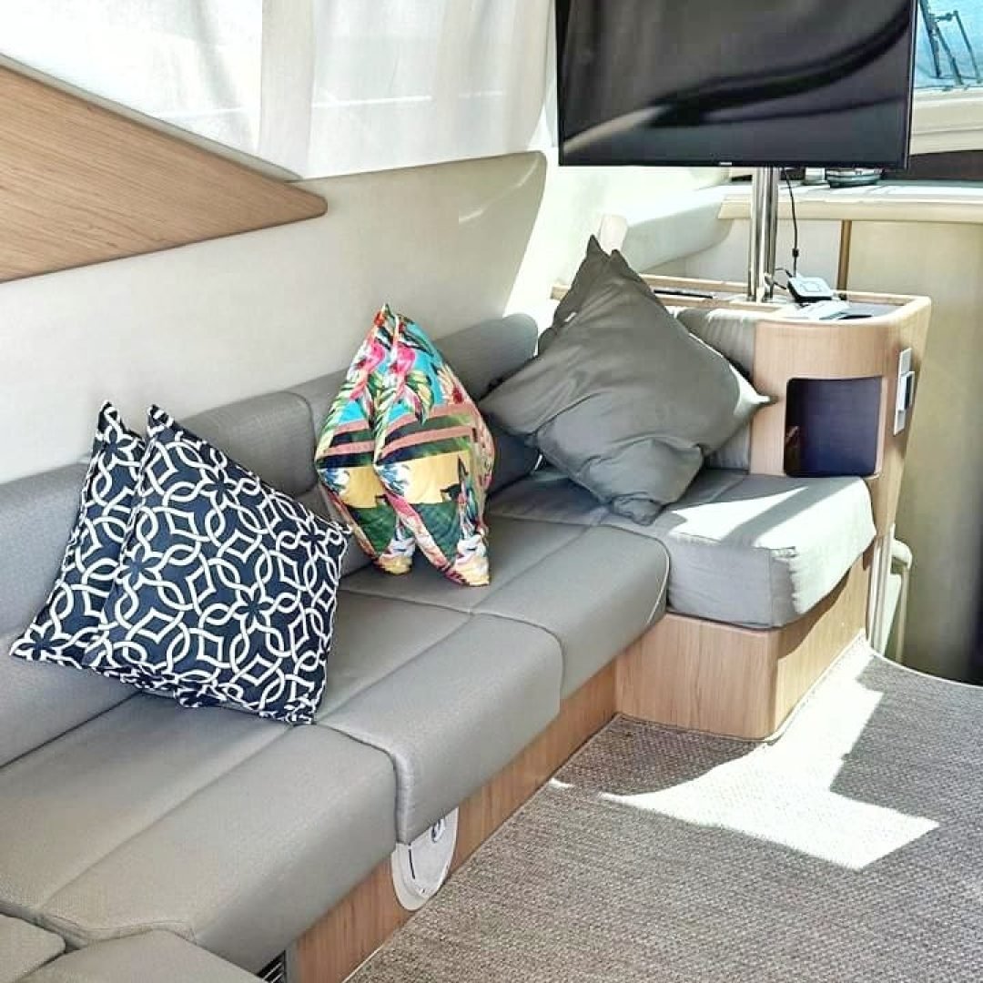 Ferretti-43-5