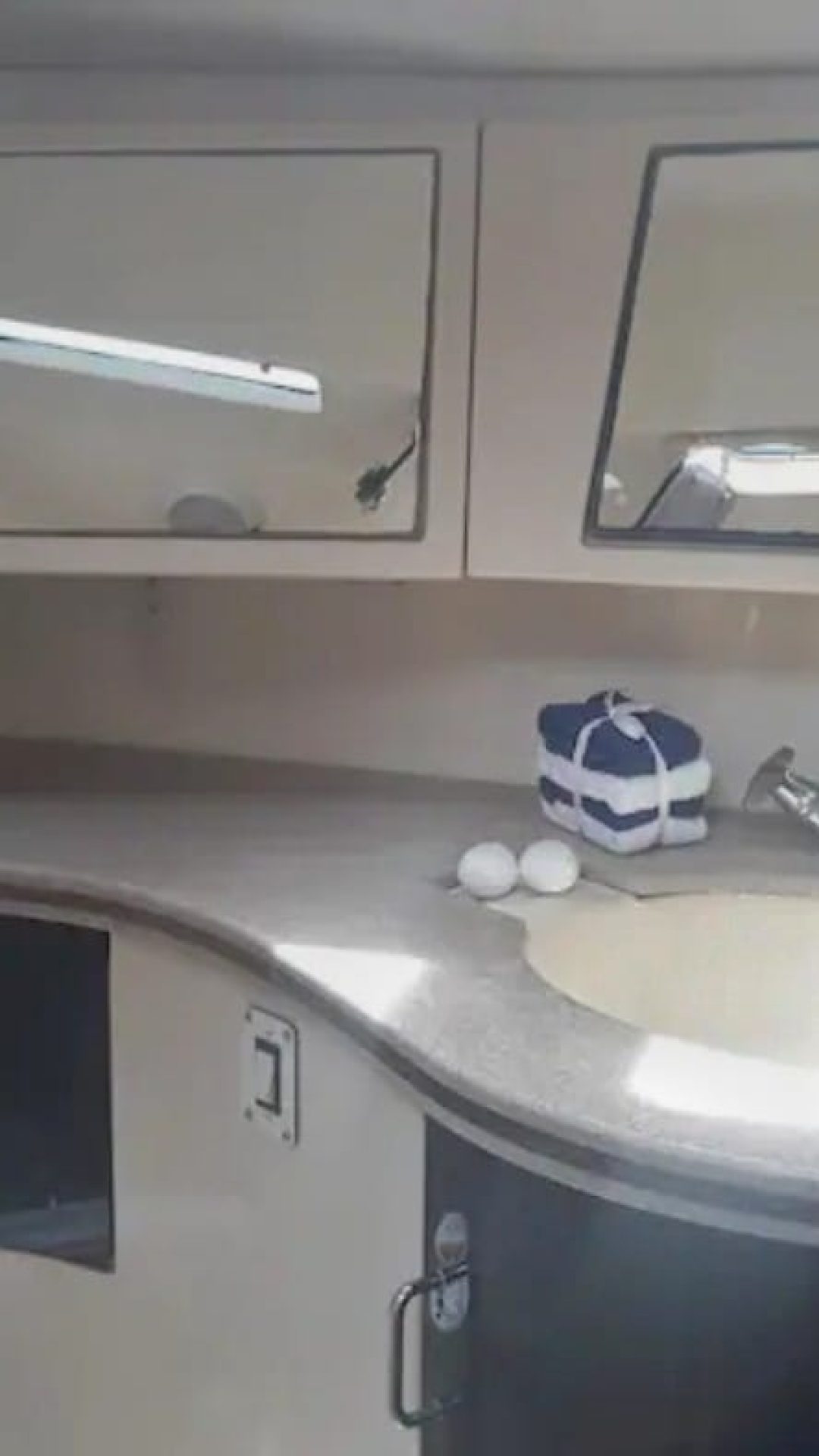 Veleiro-Hunter-Legend-40.5-12